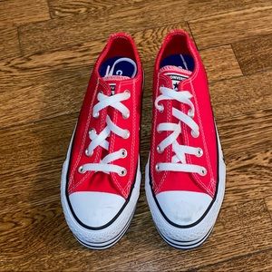 Converse platform shoes ❤️